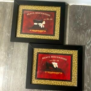 Home decor beaux merchandise set of 2 frames.